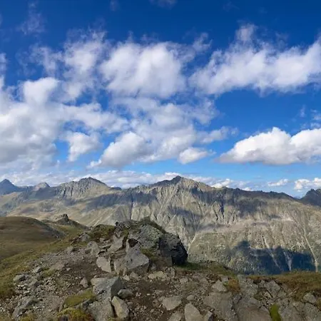 Гостевой дом Gastehaus Landhaus Tyrol 3*