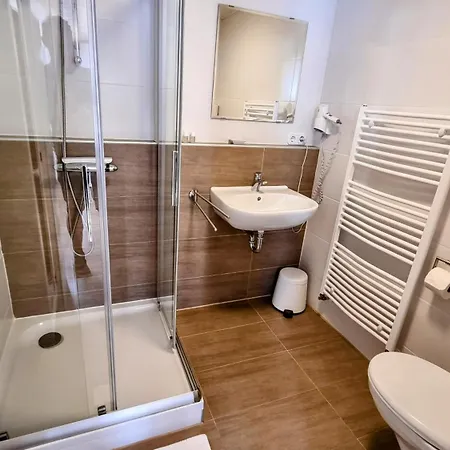 Gastehaus Landhaus Tyrol 3* Грис-им-Зельрайн