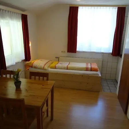 Gastehaus Landhaus Tyrol