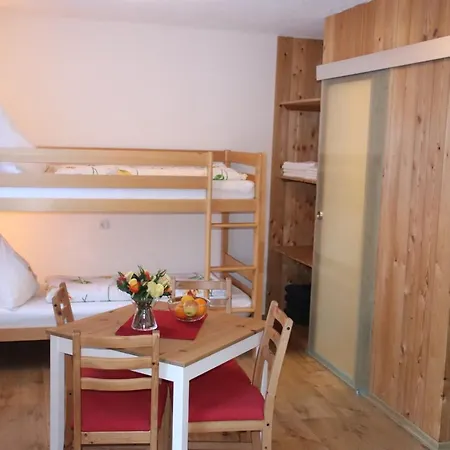 Гостевой дом Gastehaus Landhaus Tyrol 3*