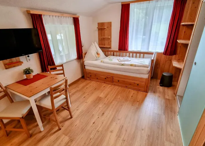 Gaestehaus Tyrol Casa de hóspedes