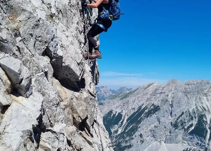 Gaestehaus Tyrol Casa de hóspedes 3*