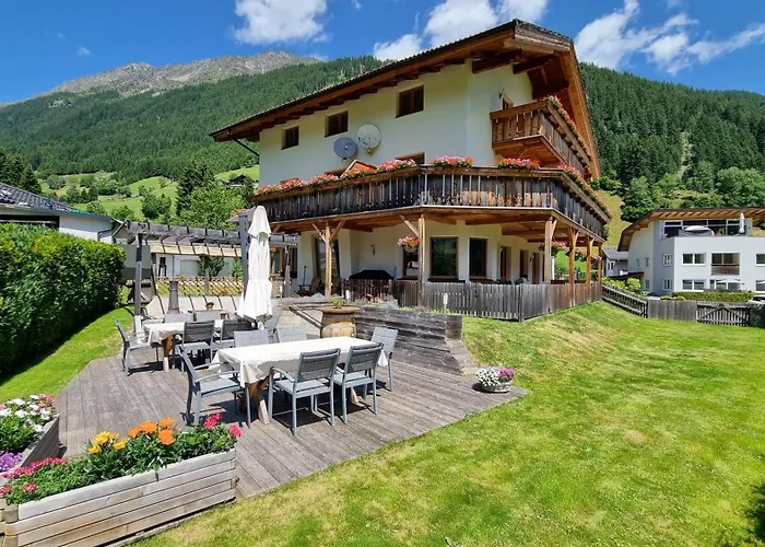 Casa de hóspedes Gaestehaus Tyrol 3*