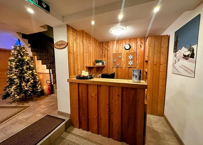 Gaestehaus Tyrol Casa de hóspedes 3*