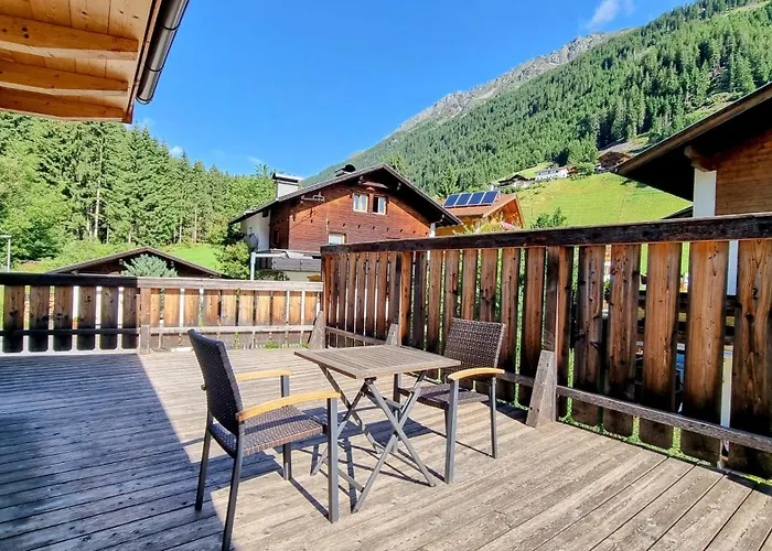 Gaestehaus Tyrol Casa de hóspedes 3*