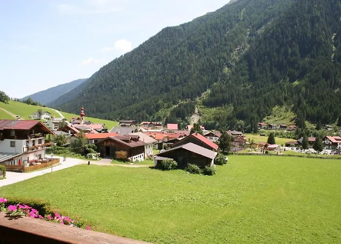 Casa de hóspedes Gaestehaus Tyrol 3*