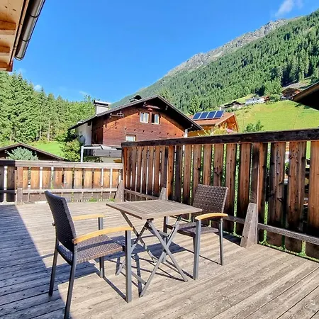 Gaestehaus Tyrol Penzion 2*